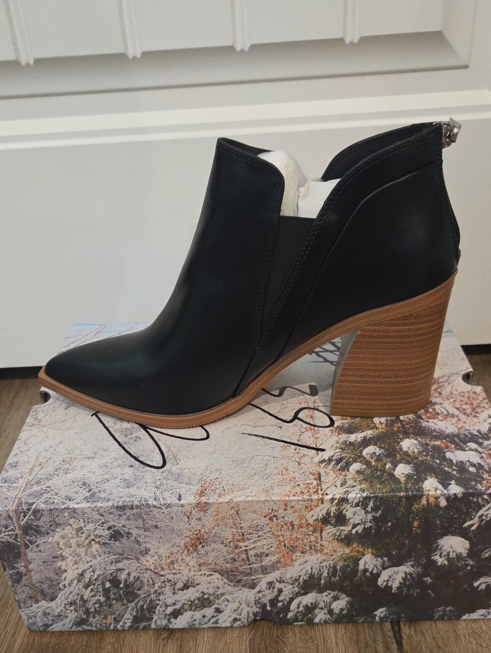 Women's Black Leather Pointed Ankle Boot with Stacked Heel